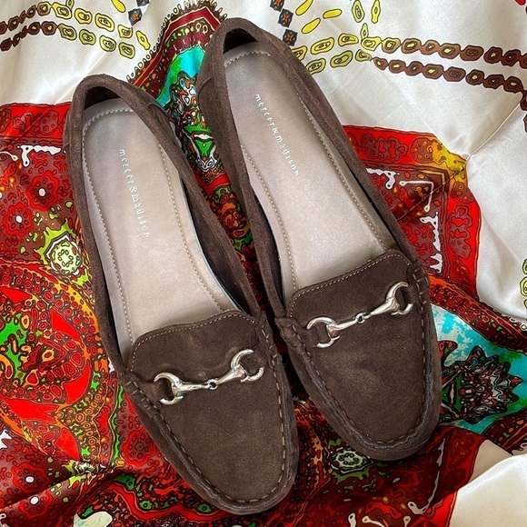 Brand New Mercer & Madison Genuine Suede Brown Flats Loafers Silver Buckle - Picture 2 of 15